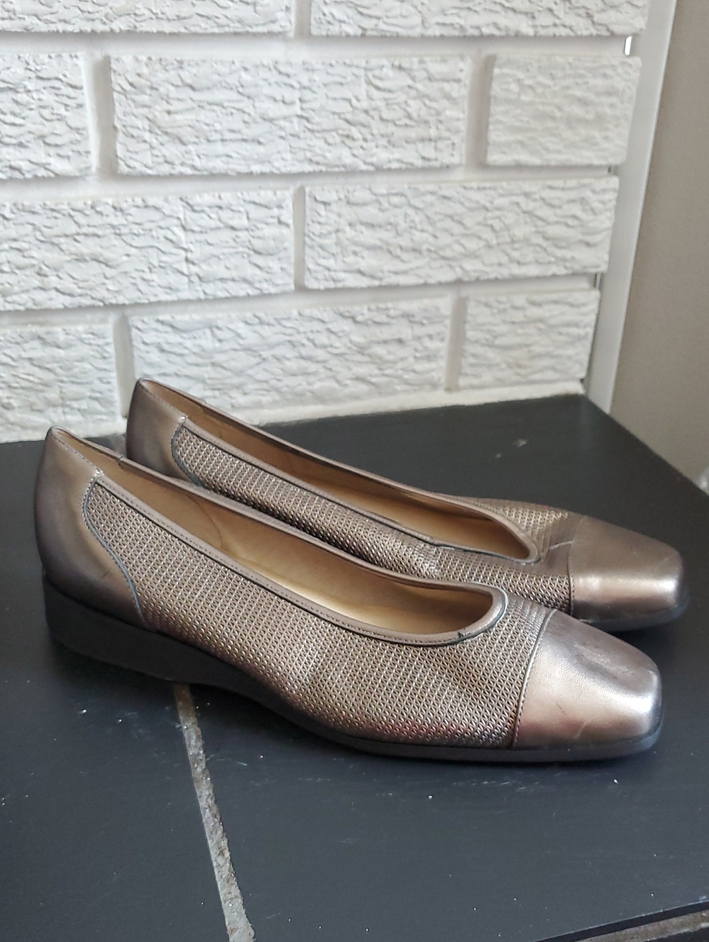 Roberto Capucci Vintage Leather Metallic Bronze Cap Toe Ballet Flats Sz 7.5